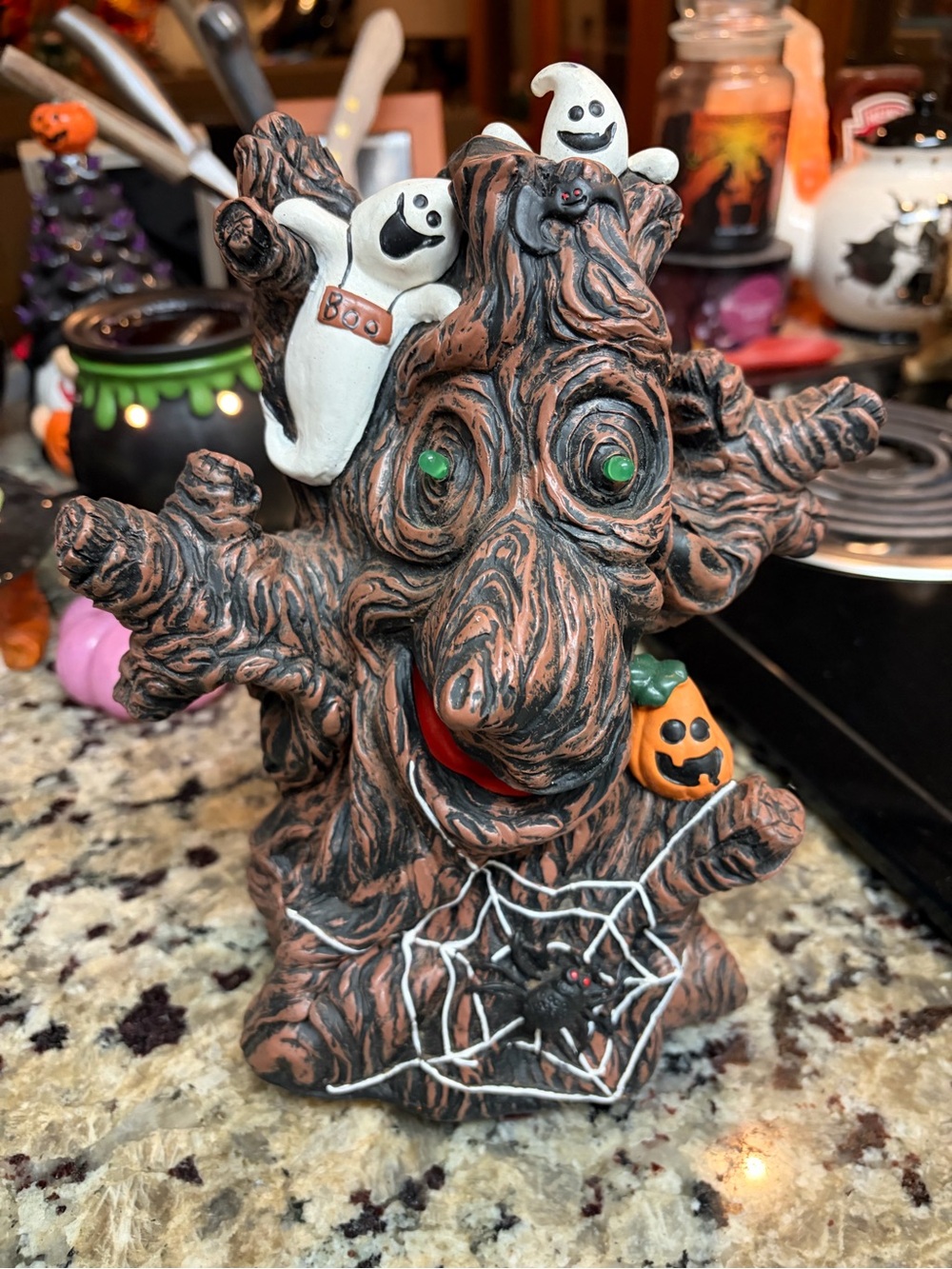 Automated Halloween Tree Face Figurine - Brown & Orange Decorative Accent